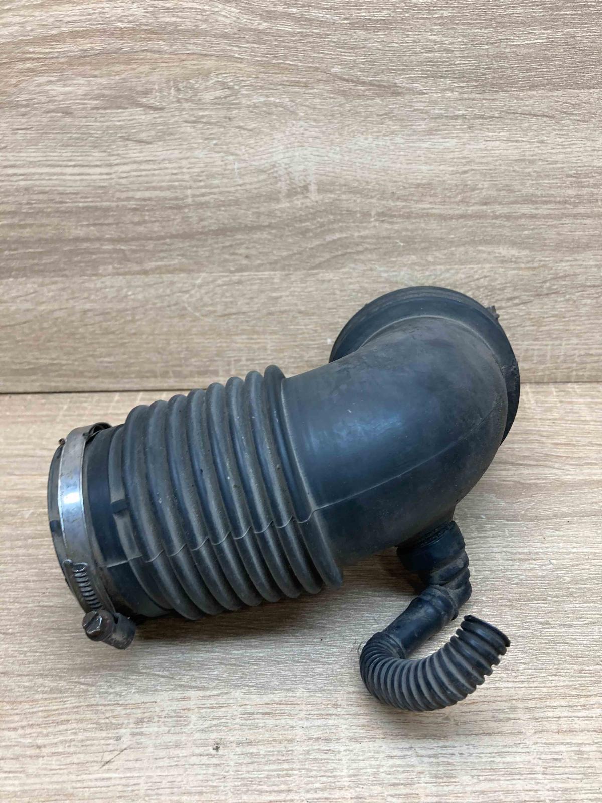 9626903280   Air intake hose/pipe Peugeot 607