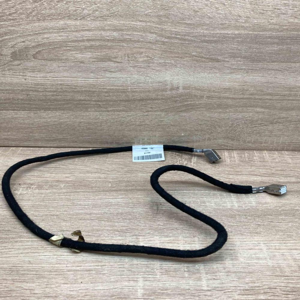 2124405732   Plug wire Mercedes-Benz E W212