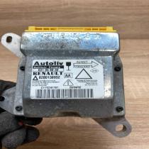 8200138952 601958800  Airbag control unit/module Renault Laguna II