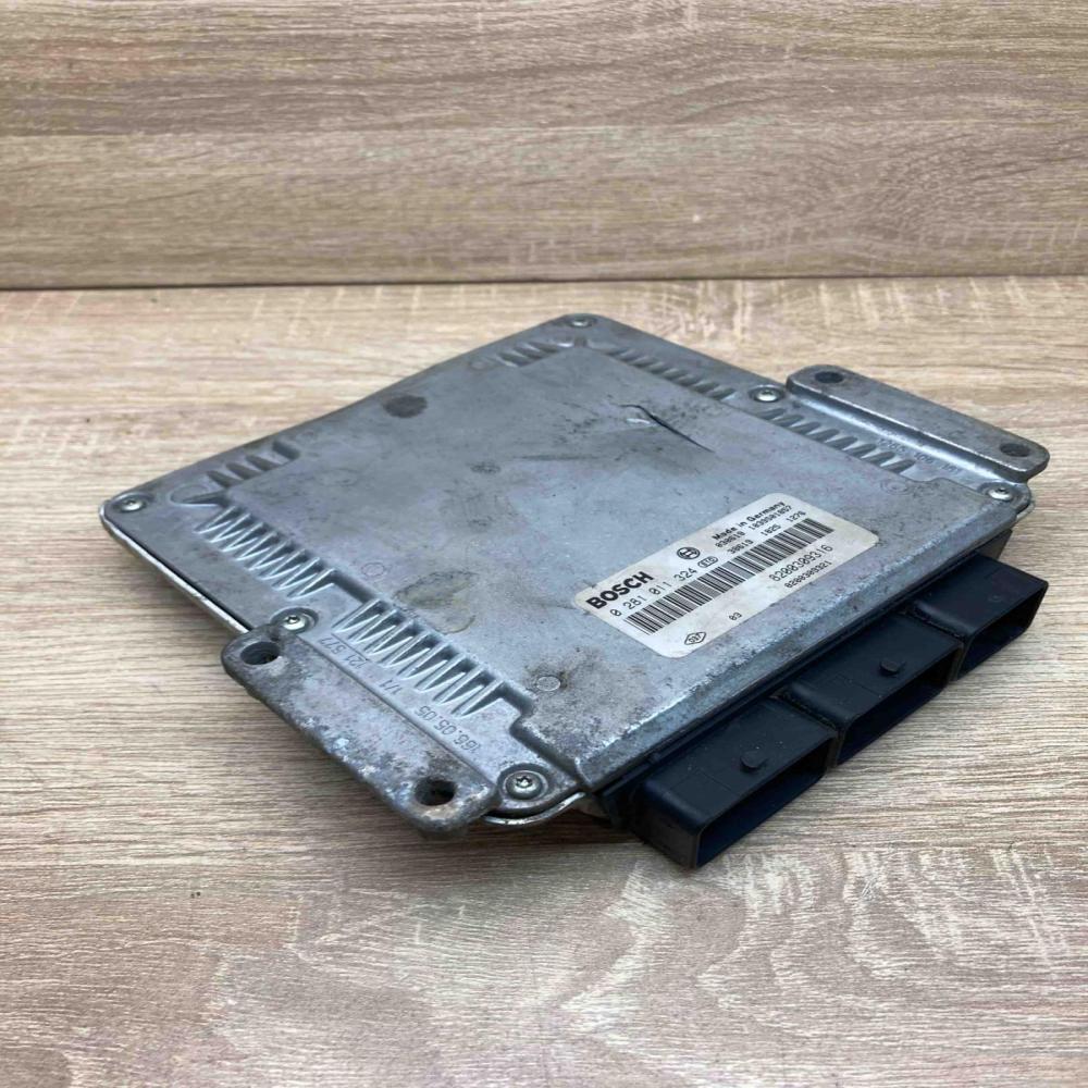 8200309316 0281011324  Engine control unit/module ECU Renault Laguna II