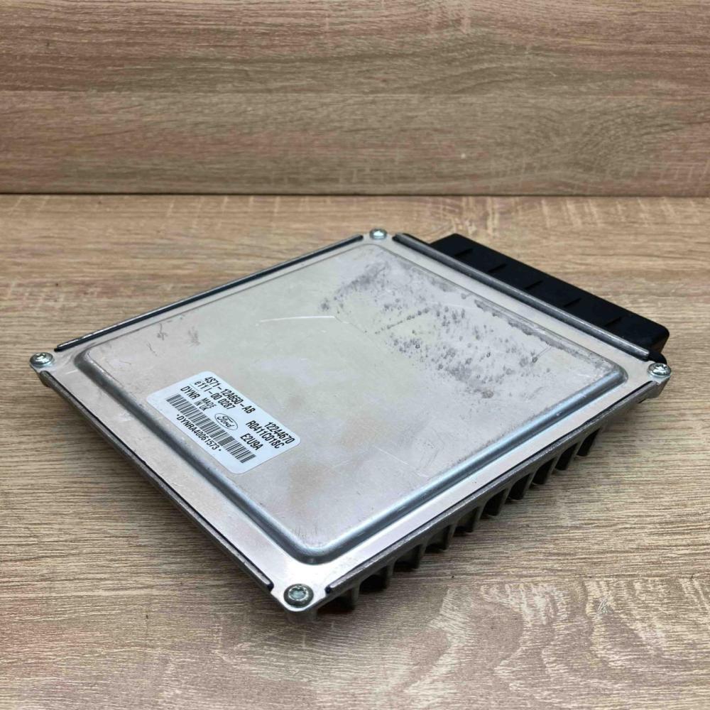 4S71 12A650 AB 12244670  Engine control unit/module ECU Ford Mondeo MK II