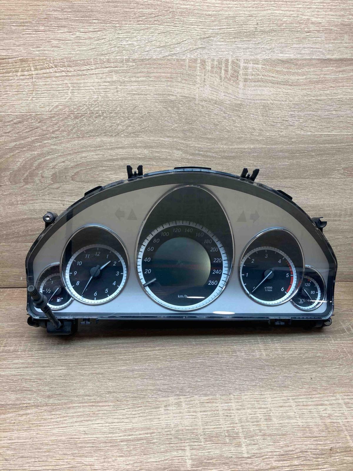 A2129003010 A2C53257171  Speedometer (instrument cluster) Mercedes-Benz E W212