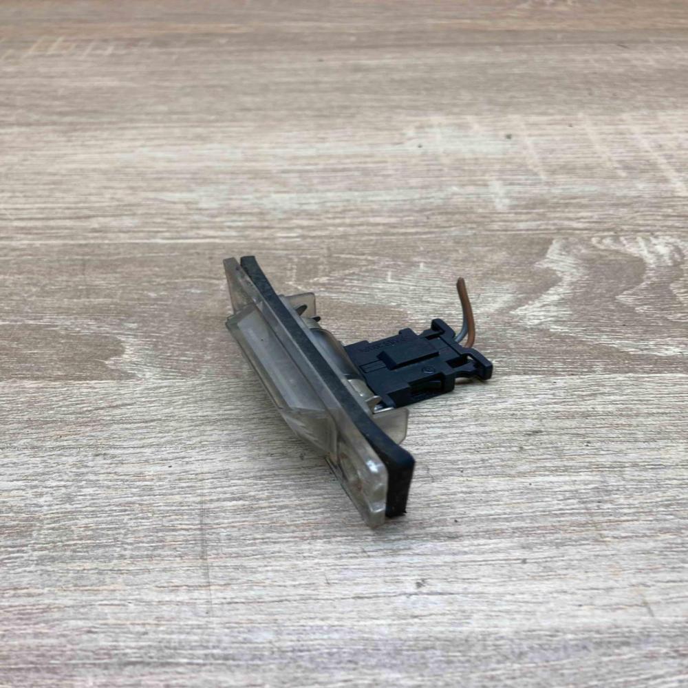 7M3943021A 964582  Number plate light Seat Alhambra (Mk1)