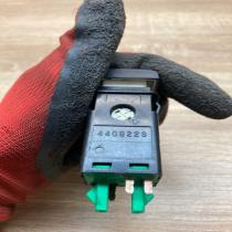4409223   Fog light switch Saab 9-5