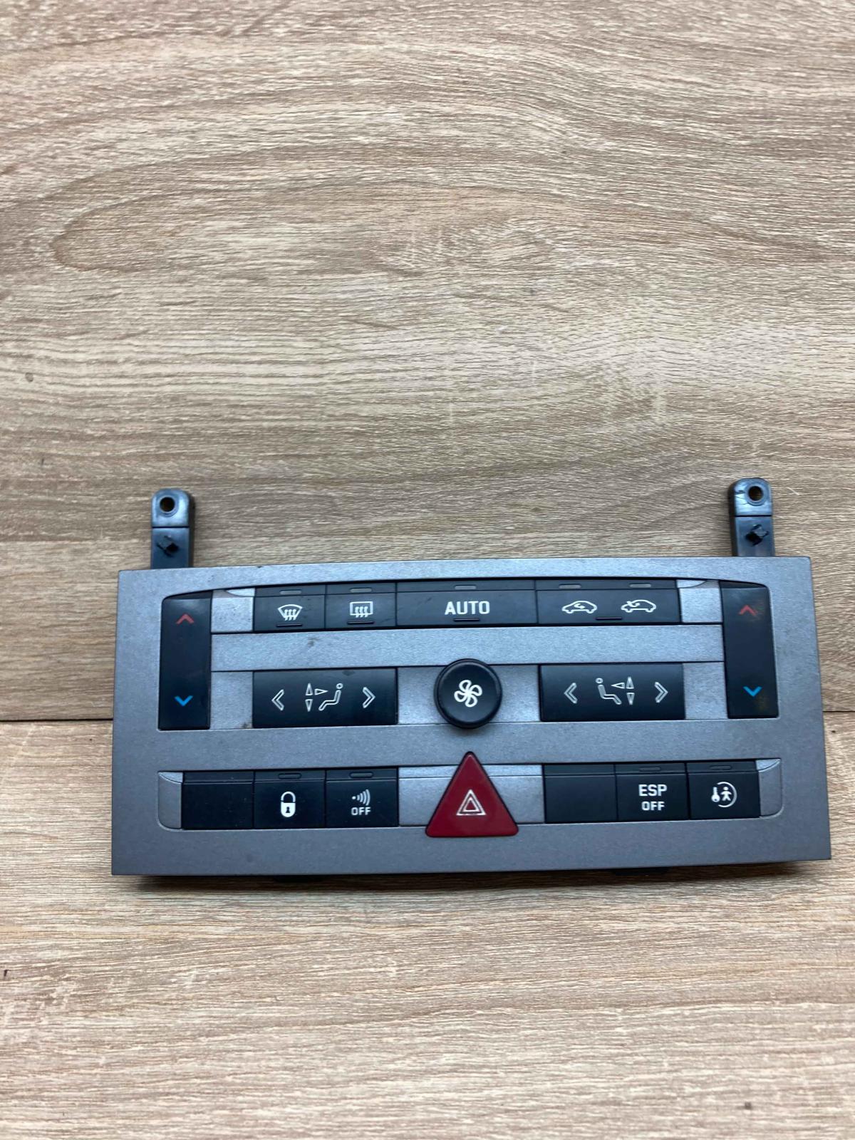 96573322 96470290XT  Climate control unit Peugeot 407