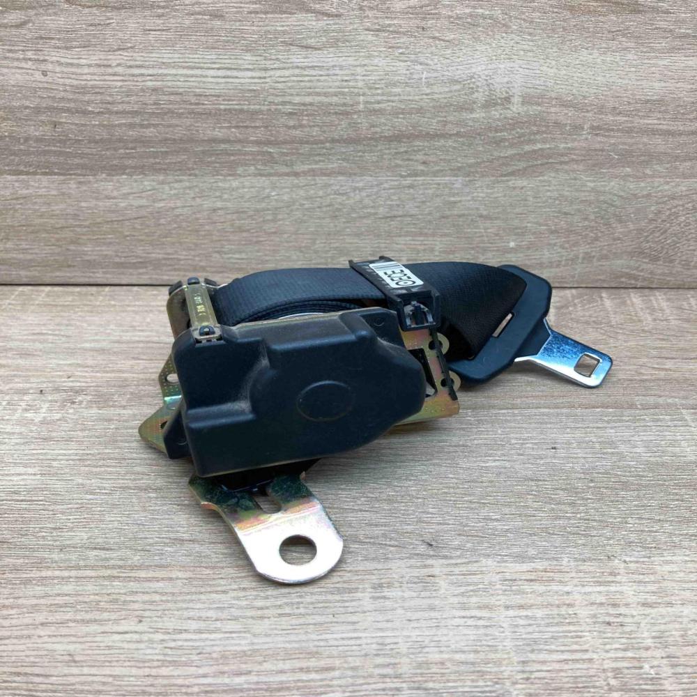 33010904 33014766A  Rear seatbelt BMW 3 E46