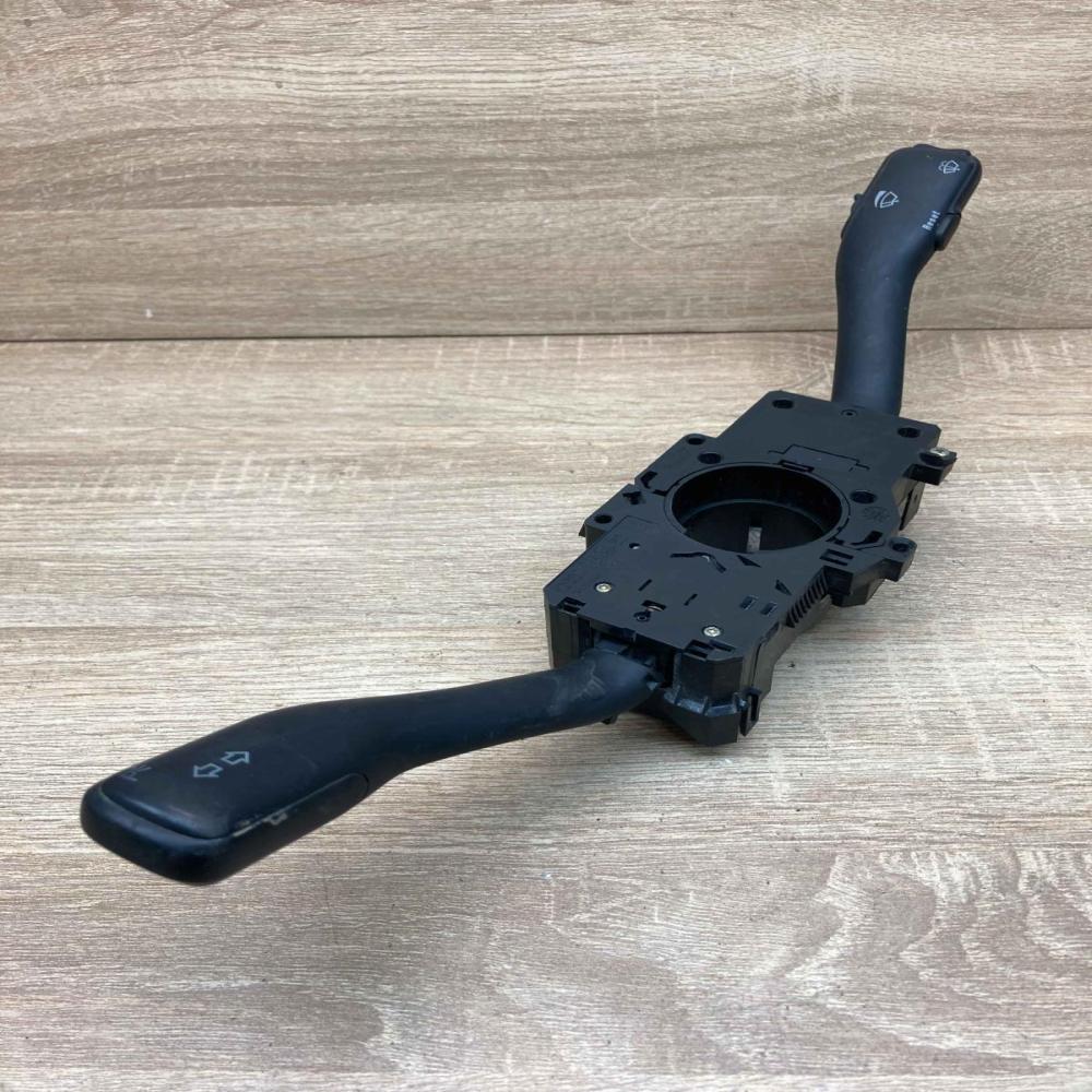 8L0953513G 1611501  Wiper turn signal indicator stalk/switch Audi A3 S3 8L