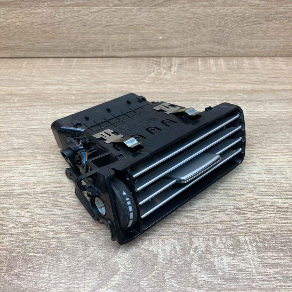 A2128300254 06822 001 Right Side Dashboard side air vent grill/cover trim Merced