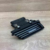 A2128300154 06821 001  Dashboard side air vent grill/cover trim Mercedes-Benz E