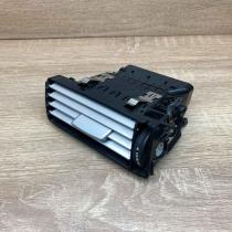 A2128300154 06821 001  Dashboard side air vent grill/cover trim Mercedes-Benz E
