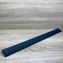 2126860136   Front sill trim cover Mercedes-Benz E W212