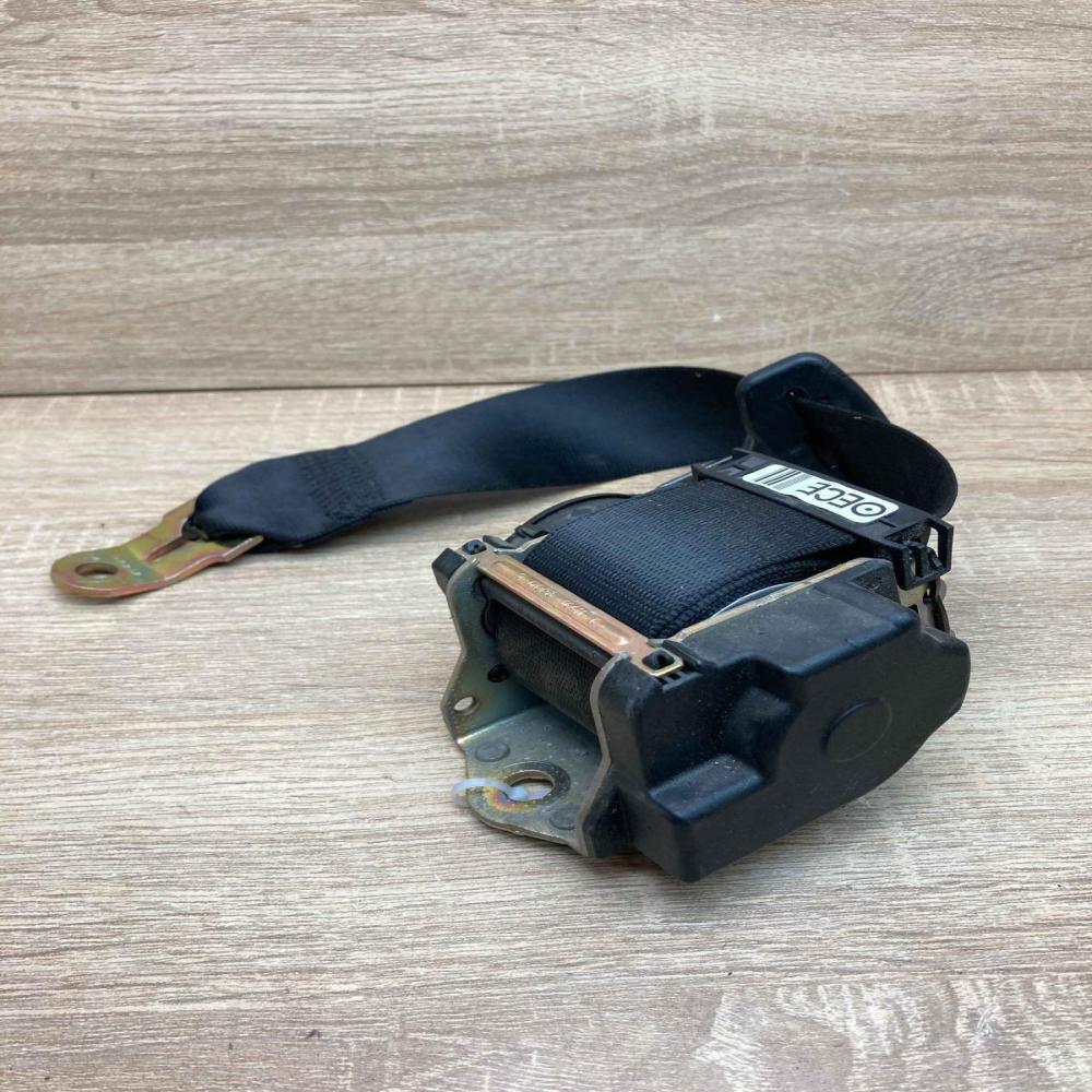 7001709 33010904  Rear seatbelt BMW 3 E46