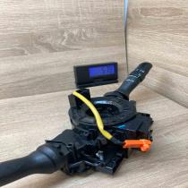 89245 02040 17F001  Wiper turn signal indicator stalk/switch Toyota Auris 150