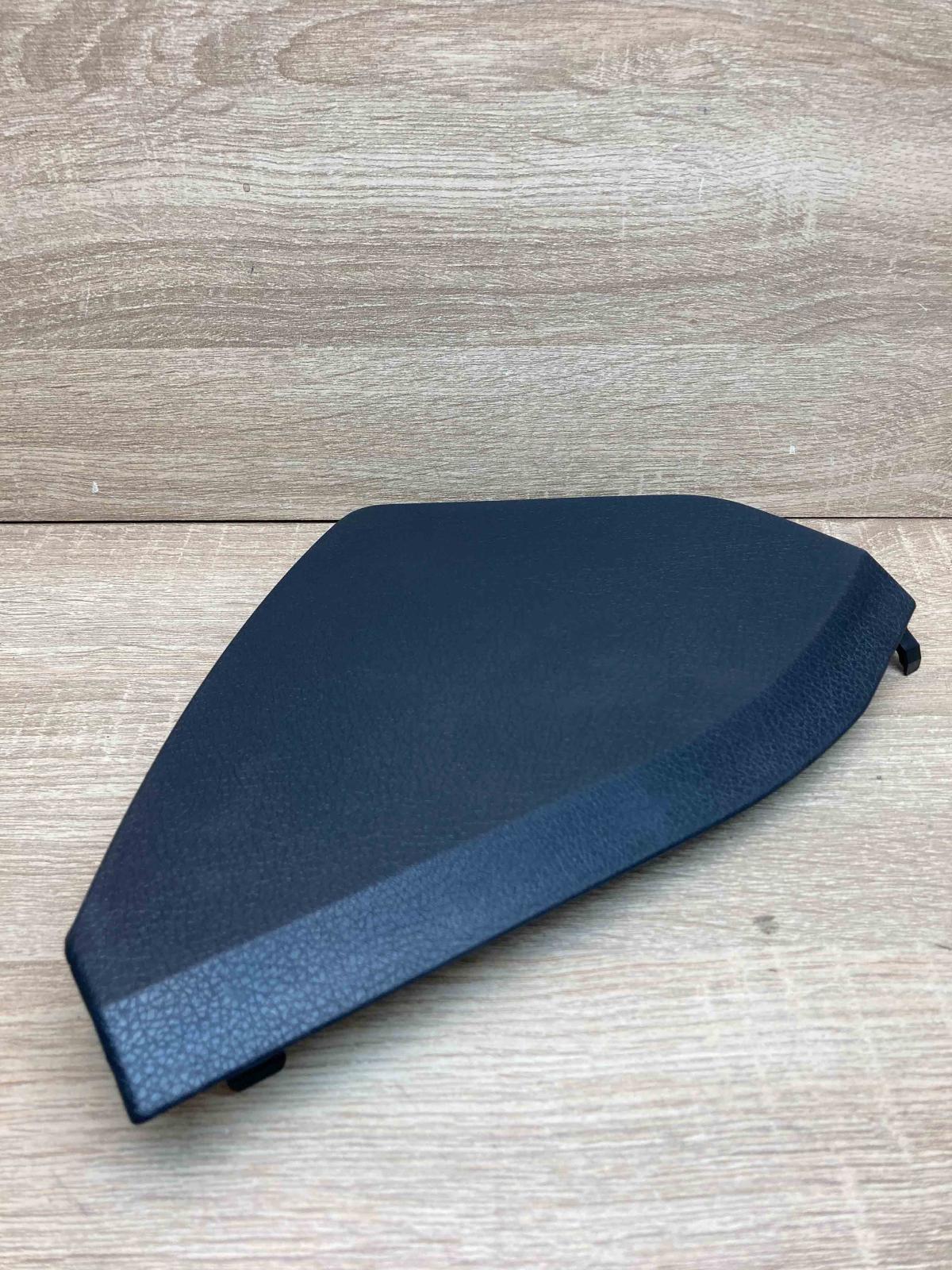 2116800478   Dashboard side end trim Mercedes-Benz E W211