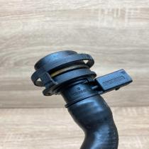 A6510105811 A0000160030  Breather/breather pipe/hose Mercedes-Benz C W205