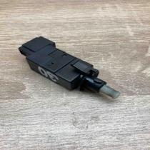 0015454009   Brake pedal sensor switch Mercedes-Benz E W211