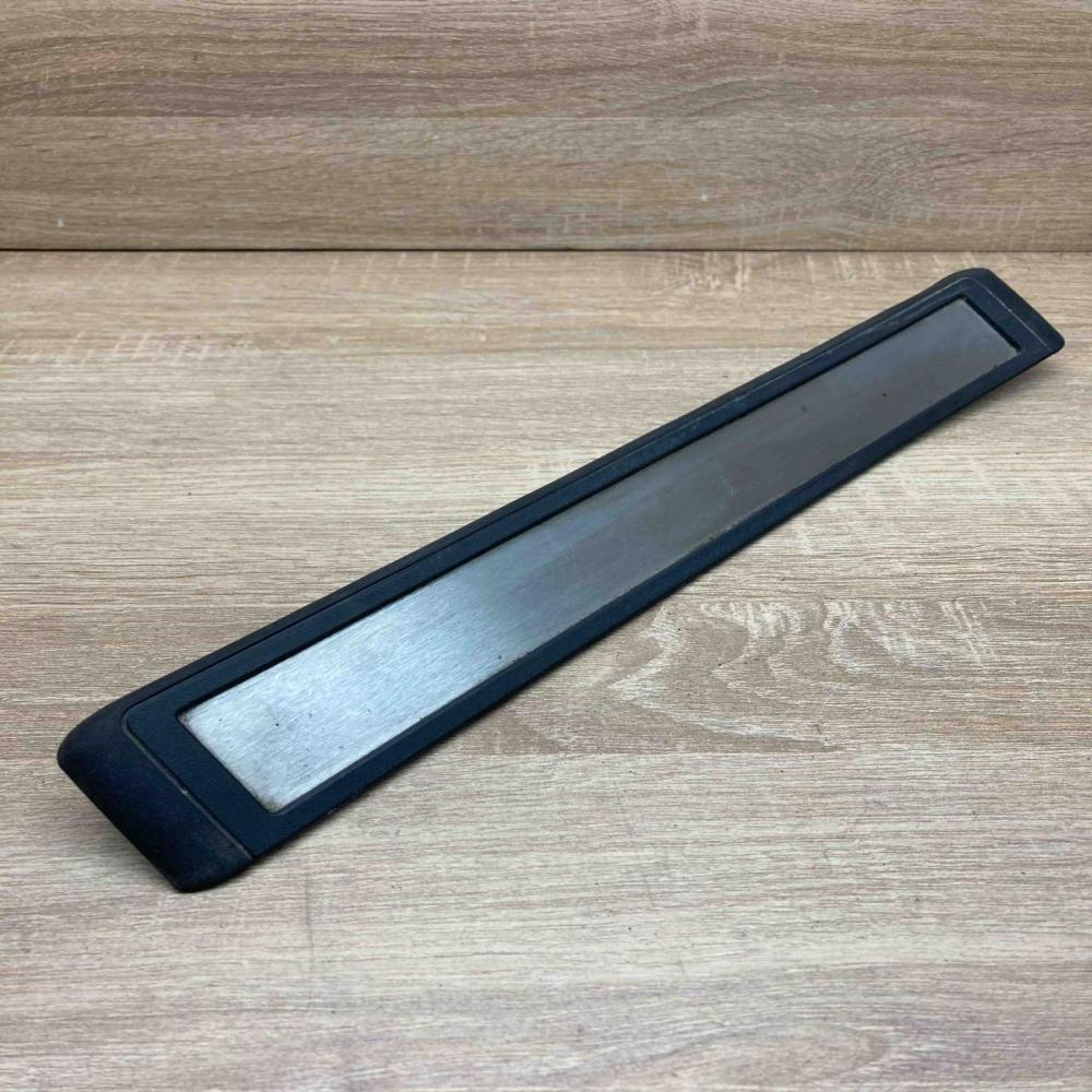 A2116801635 160402  Rear sill trim cover Mercedes-Benz E W211