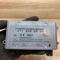 2118200885 022019  Aerial antenna amplifier Mercedes-Benz E W211