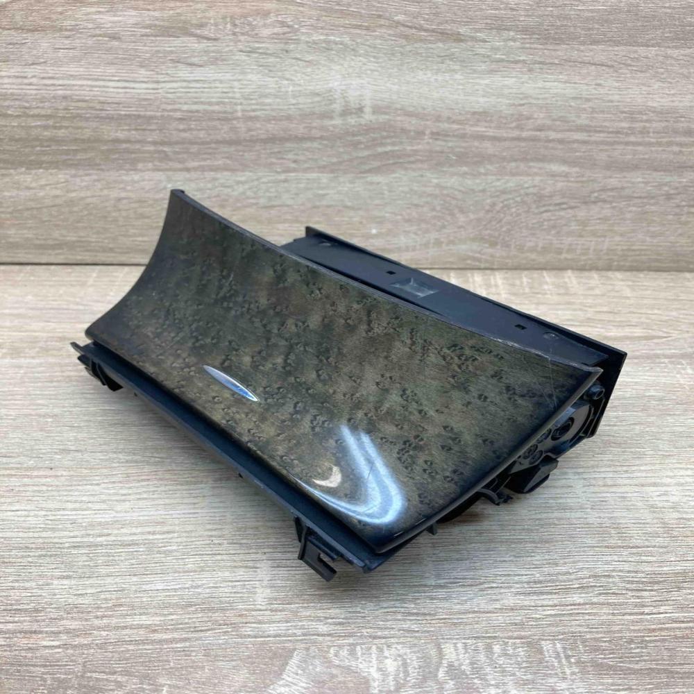 A2118101330   Car ashtray Mercedes-Benz E W211