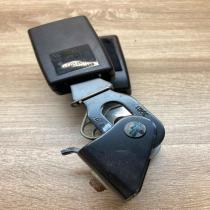 A2118600869 6131001  Middle seatbelt buckle (rear) Mercedes-Benz E W211