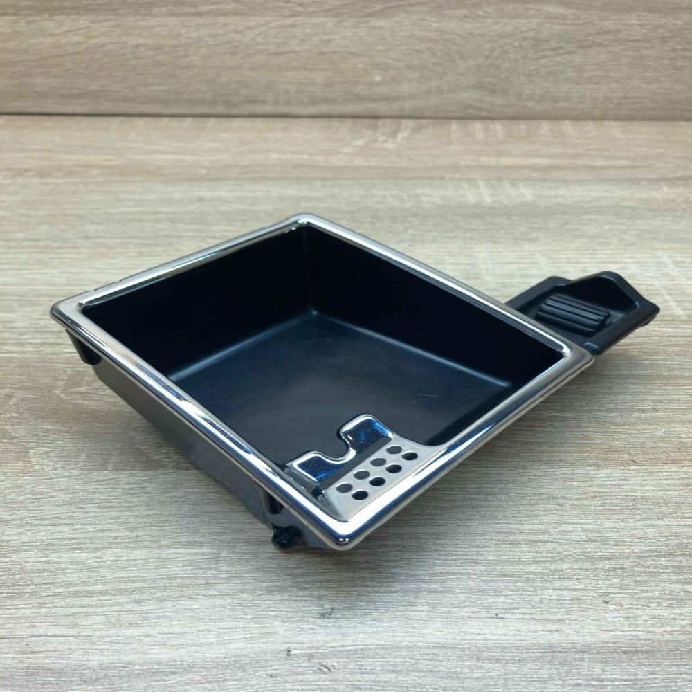 A2118100428 Used  Car ashtray Mercedes-Benz E W211