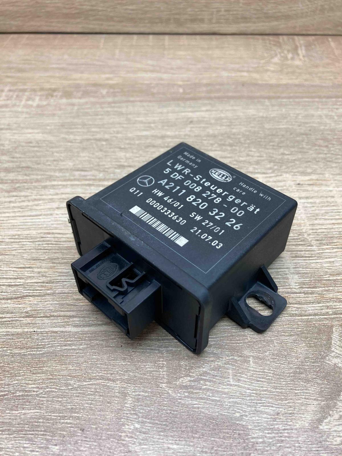 A2118203226 5DF008278  Light module LCM Mercedes-Benz E W211