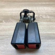 A2118600869 0516Q302  Middle seatbelt buckle (rear) Mercedes-Benz E W211