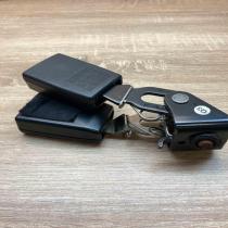 A2118600869 0516Q302  Middle seatbelt buckle (rear) Mercedes-Benz E W211
