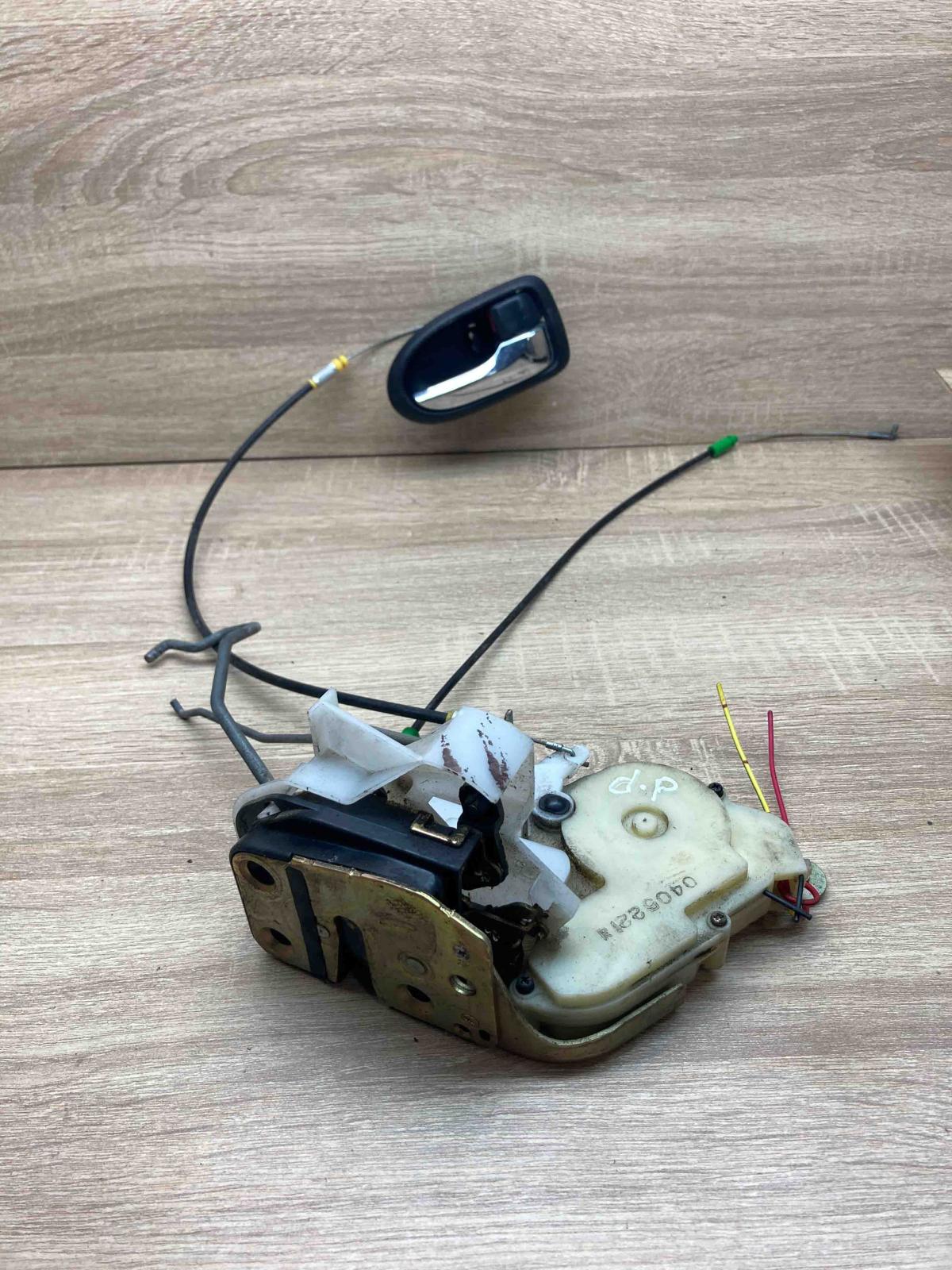 040522 040522 With Handle Front door lock Lexus GS 300 400 430