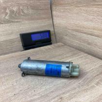 2208201541 0130002566  Seat adjustment motor Mercedes-Benz S W220