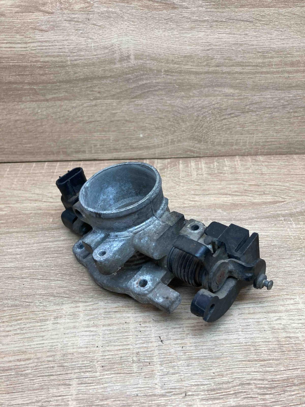 F53E 9E552 AE   Throttle body valve Mazda MPV