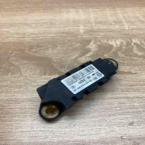 0018209126   Airbag deployment crash/impact sensor Mercedes-Benz C W203