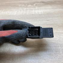 9472275   Electric window control switch Volvo V70