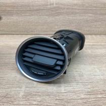 A2048306254   Dashboard side air vent grill/cover trim Mercedes-Benz C W204