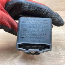 4B0820521 5DS006467  Heater blower motor/fan resistor Audi A6 S6 C5 4B