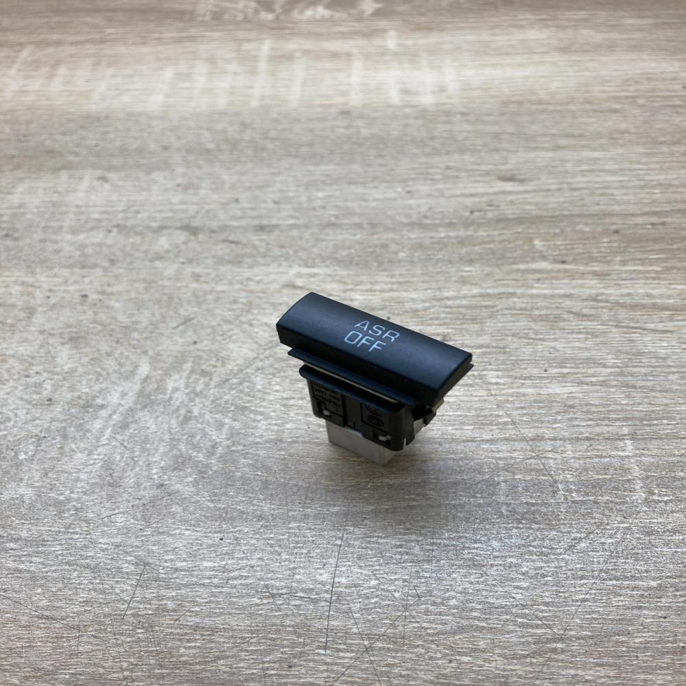 1Z0927133A   Traction control (ASR) switch Skoda Octavia Mk2 (1Z)
