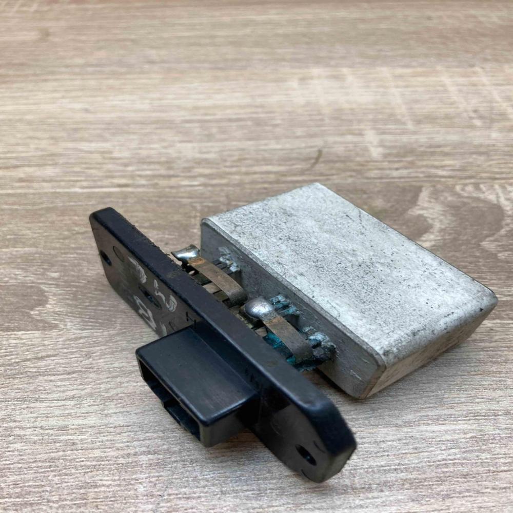 MB ML Heater Resistor 3U11  Heater blower motor/fan resistor Mercedes-Benz E W21