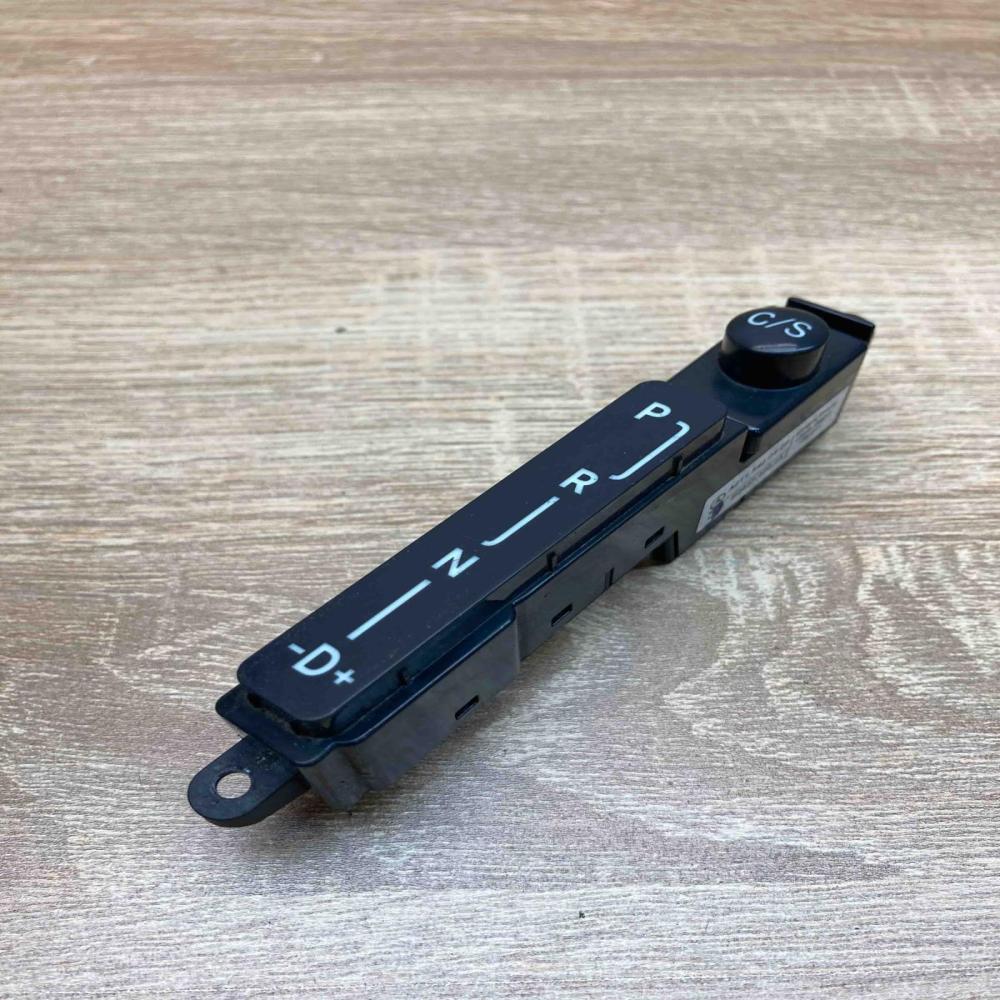 A2115420426 13569820  Gear shift selector indicator Mercedes-Benz E W211