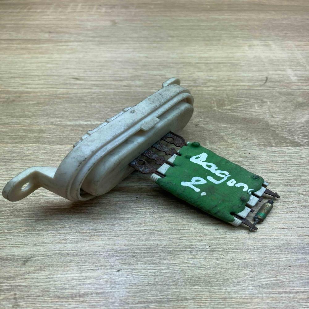52497399 000 2R18K R84K R32K  Heater blower motor/fan resistor Renault Laguna II