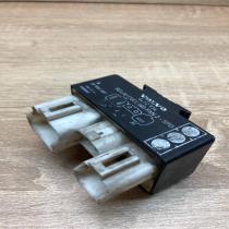 9442934 899251000  Coolant fan relay Volvo S70  V70  V70 XC