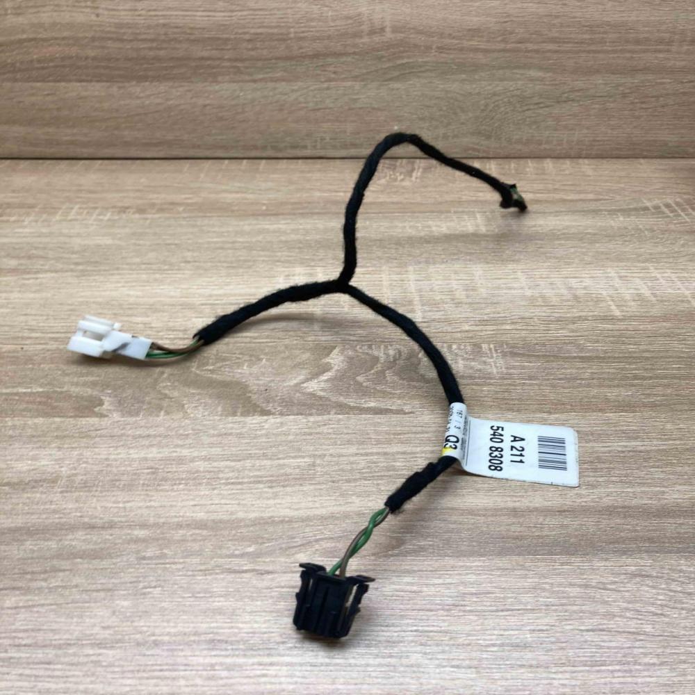 A2115408308   Front door wiring loom Mercedes-Benz E W211
