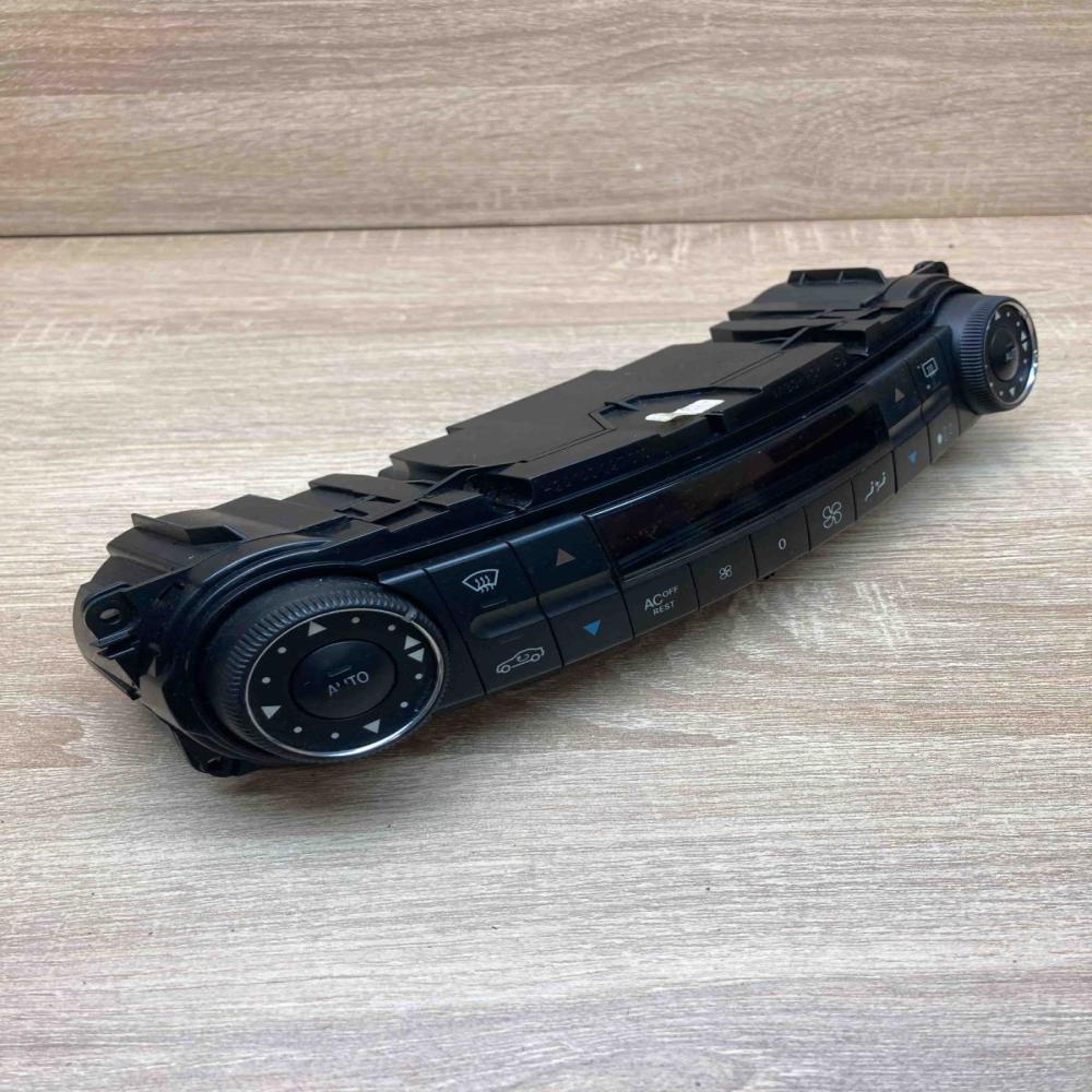 2118300685 H24400055010  Climate control unit Mercedes-Benz E W211