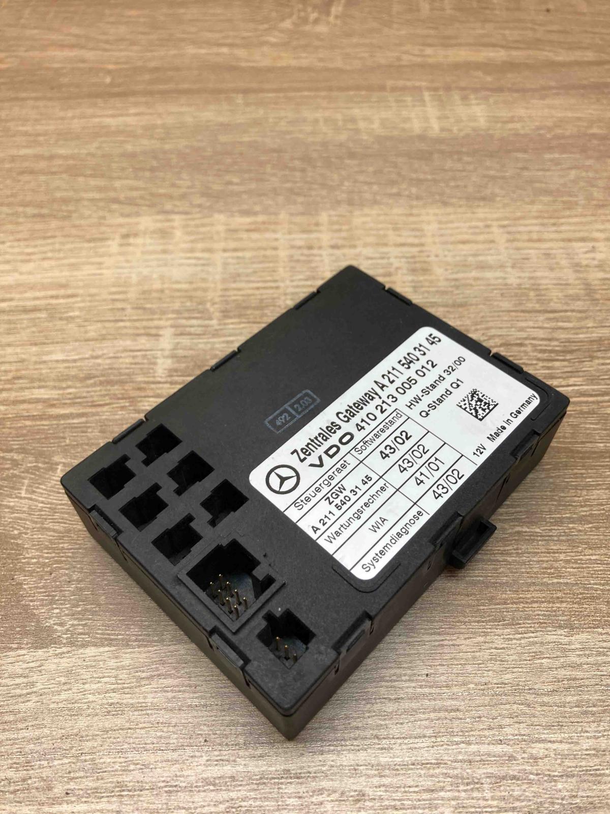 A2115403145   Gateway control module Mercedes-Benz E W211