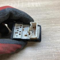 183574 769746A  Wing mirror switch Toyota Avensis T250