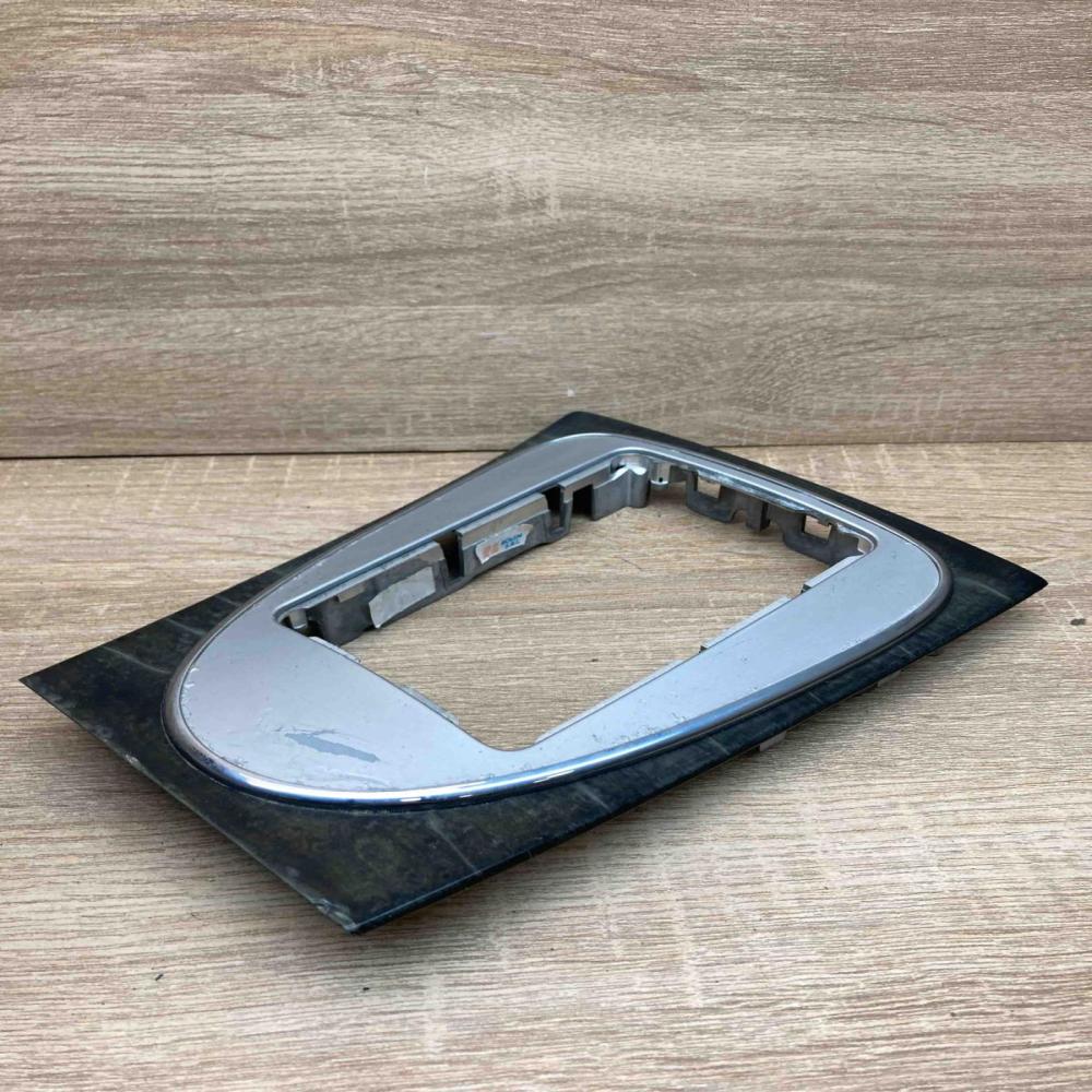 A2116800836   Gear shifter surround trim plastic Mercedes-Benz E W211