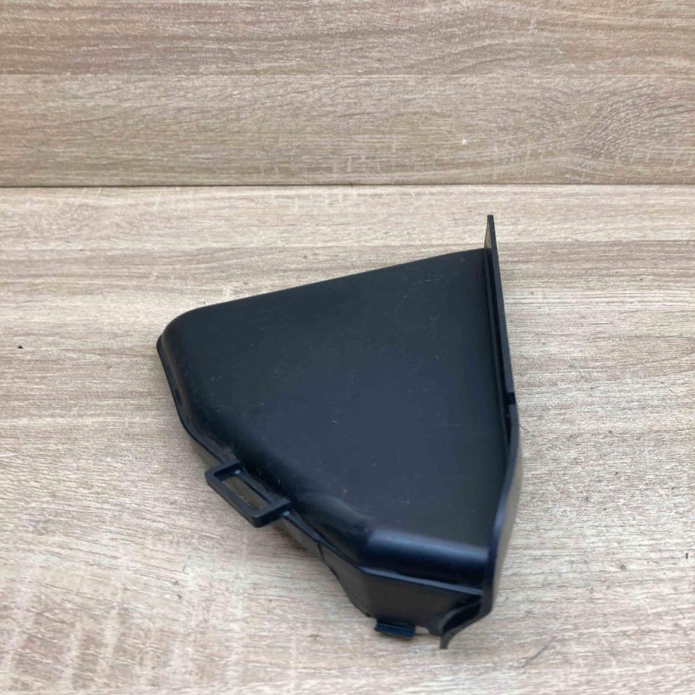 A2116841318   Fuse box cover Mercedes-Benz E W211