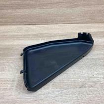 A2116841318   Fuse box cover Mercedes-Benz E W211