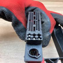 9187012 1928403412  Plug wire Volvo V70