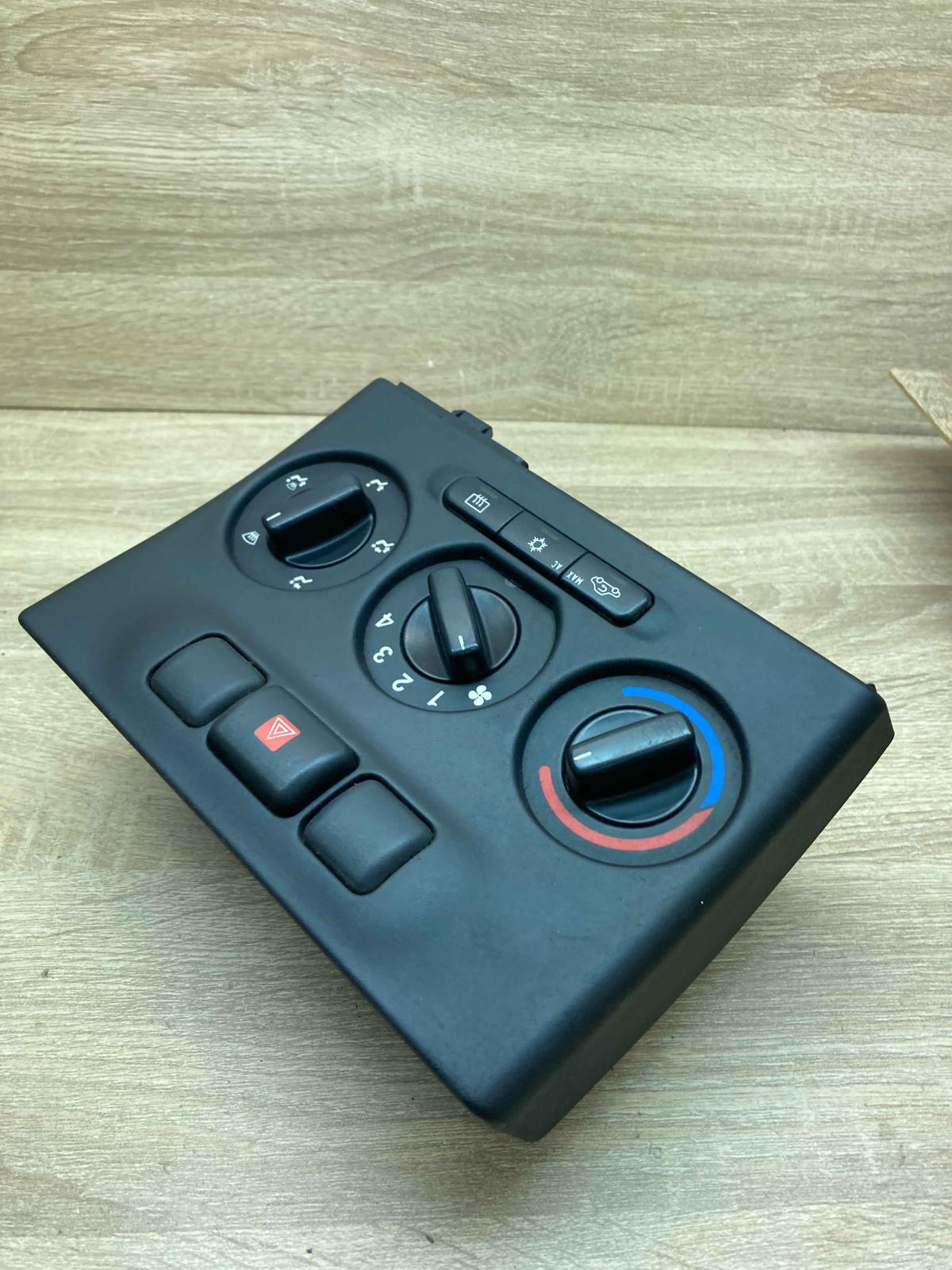 024420732 90559839  Climate control unit Opel Zafira A