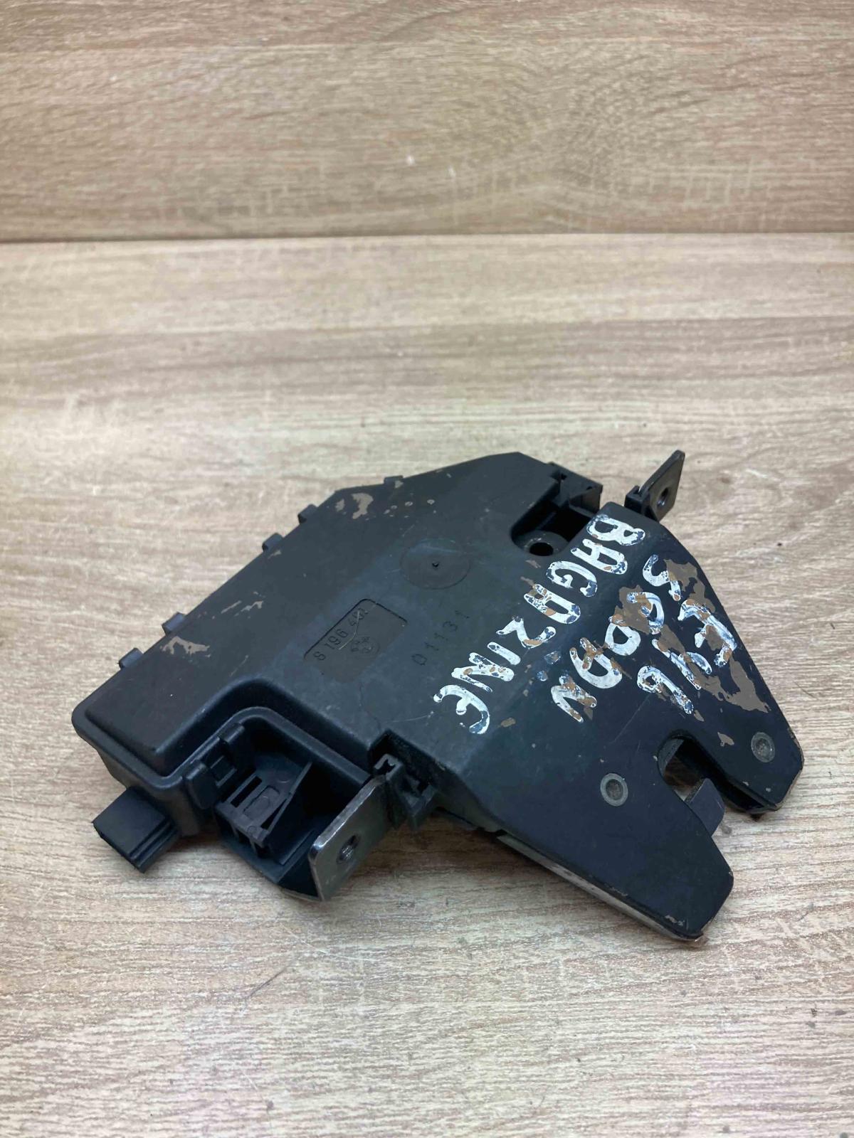 8196401 Used  Tailgate/trunk/boot lock/catch/latch BMW 3 E46